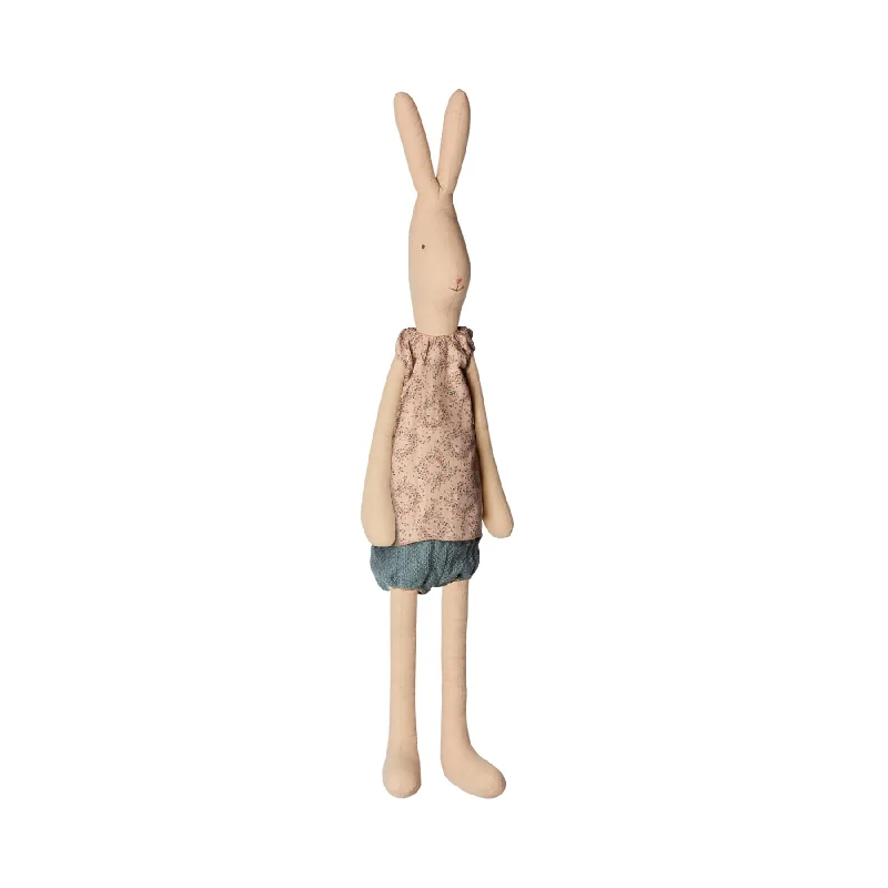 Adorable and charming plush figuresAdorable and charming plush figuresMaileg Rabbit Girl - Mega Maxi