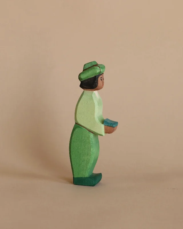 detailed and intricate wooden toys                   Ostheimer Green King
